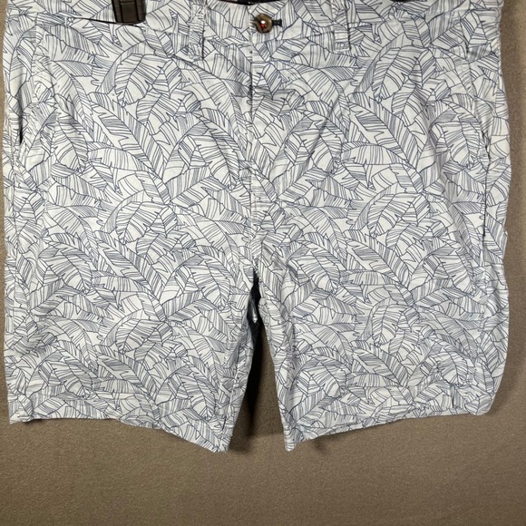 Tommy Hilfiger Other - Tommy Hilfiger Mens 36 Blue Tropical Palm Leaf Chino Shorts Beach Summer Preppy